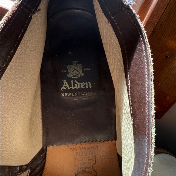 Alden Men's Light Brown Suede Chukka Boots - Picture 9 of 11